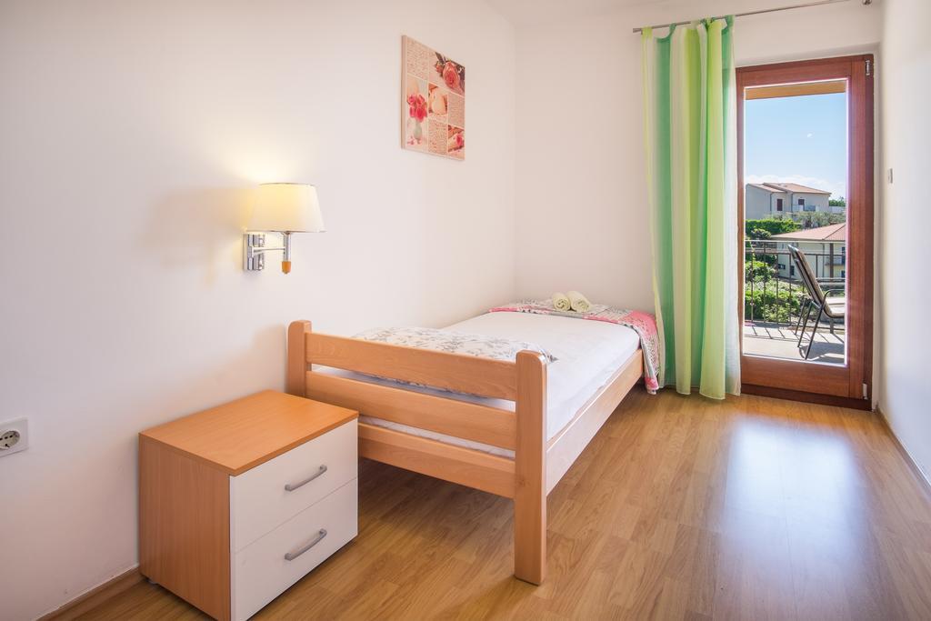 Apartments Iva 크르크 외부 사진