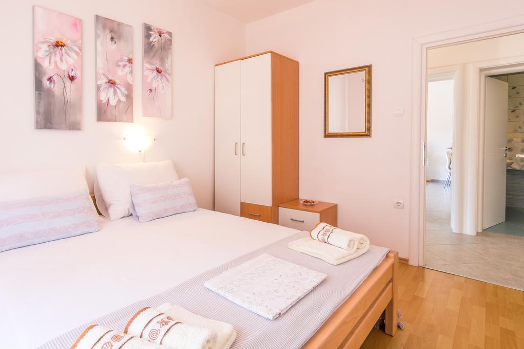 Apartments Iva 크르크 외부 사진